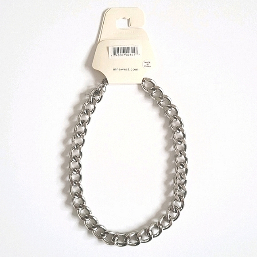 NINE WEST Chain Link Silver Color Necklace Lobster Clasp - Picture 2 of 8